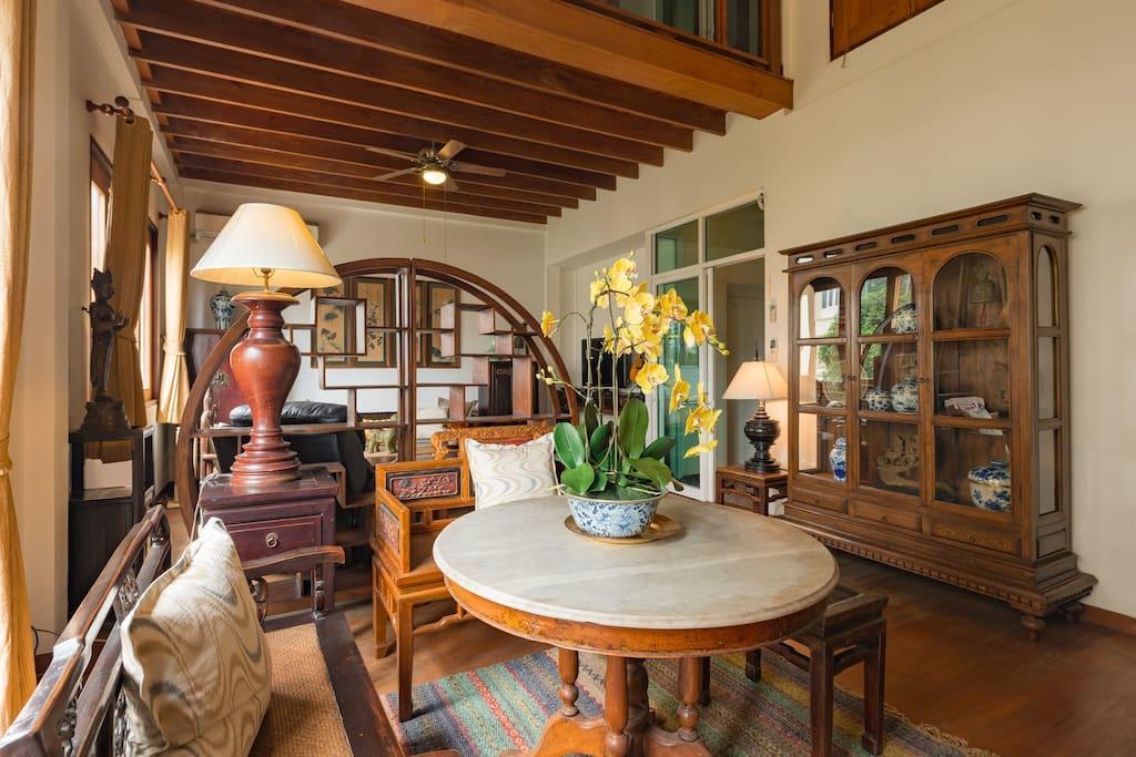 Artisan'S Antique House - Silom Villa กรุงเทพมหานคร ภายนอก รูปภาพ